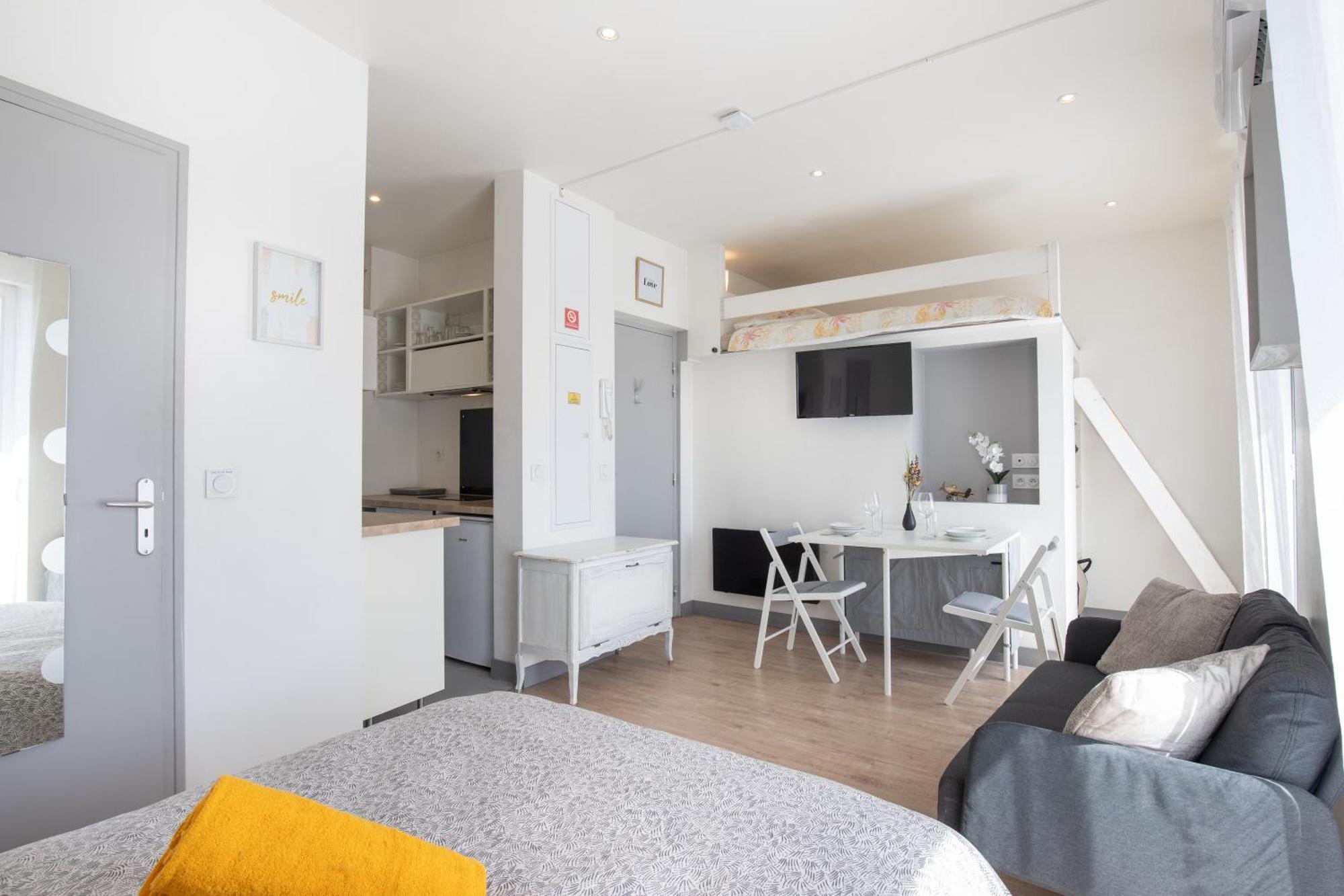 Ferienwohnung Le Partage Des Eaux - 4 Couchages - Hypercentre - Clim - Wifi LʼIsle-sur-la-Sorgue Exterior foto
